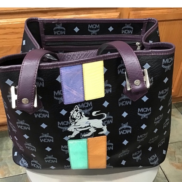 EUC MCM Princess Lion Tote - Picture 2 of 8